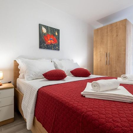 Sunny Apartment Maslina Дуба Екстериор снимка