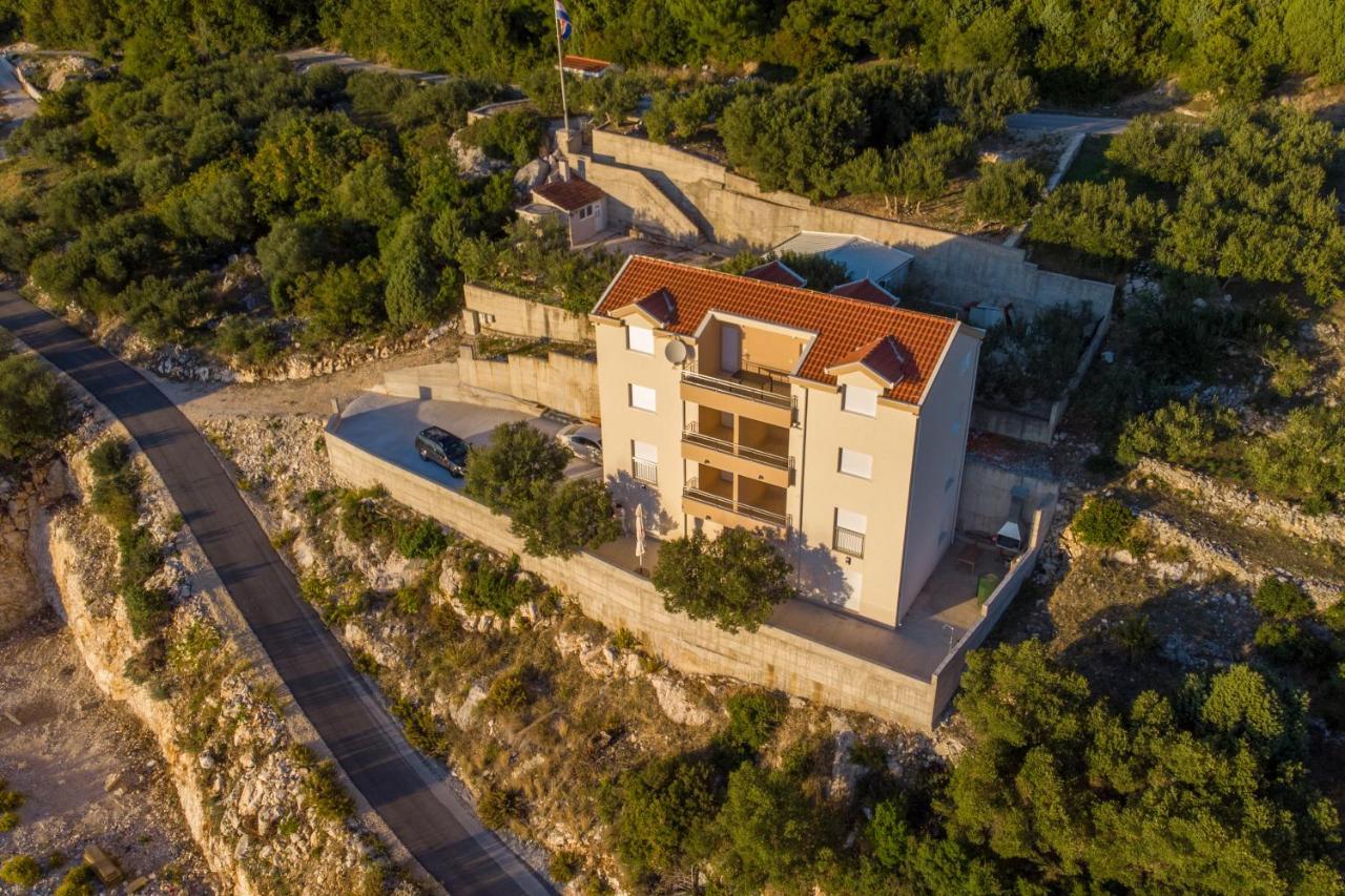 Sunny Apartment Maslina Дуба Екстериор снимка